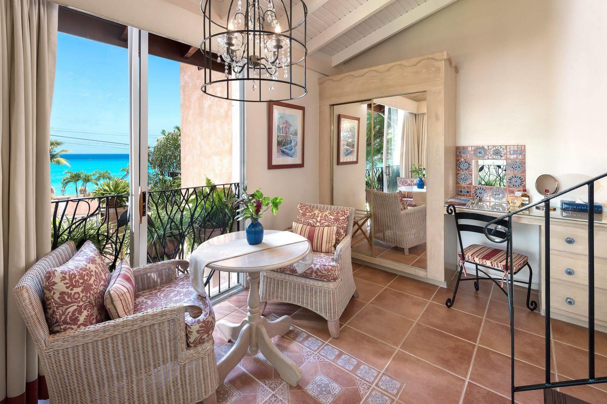 Little Arches Boutique Hotel - Adults Only Oistins Buitenkant foto