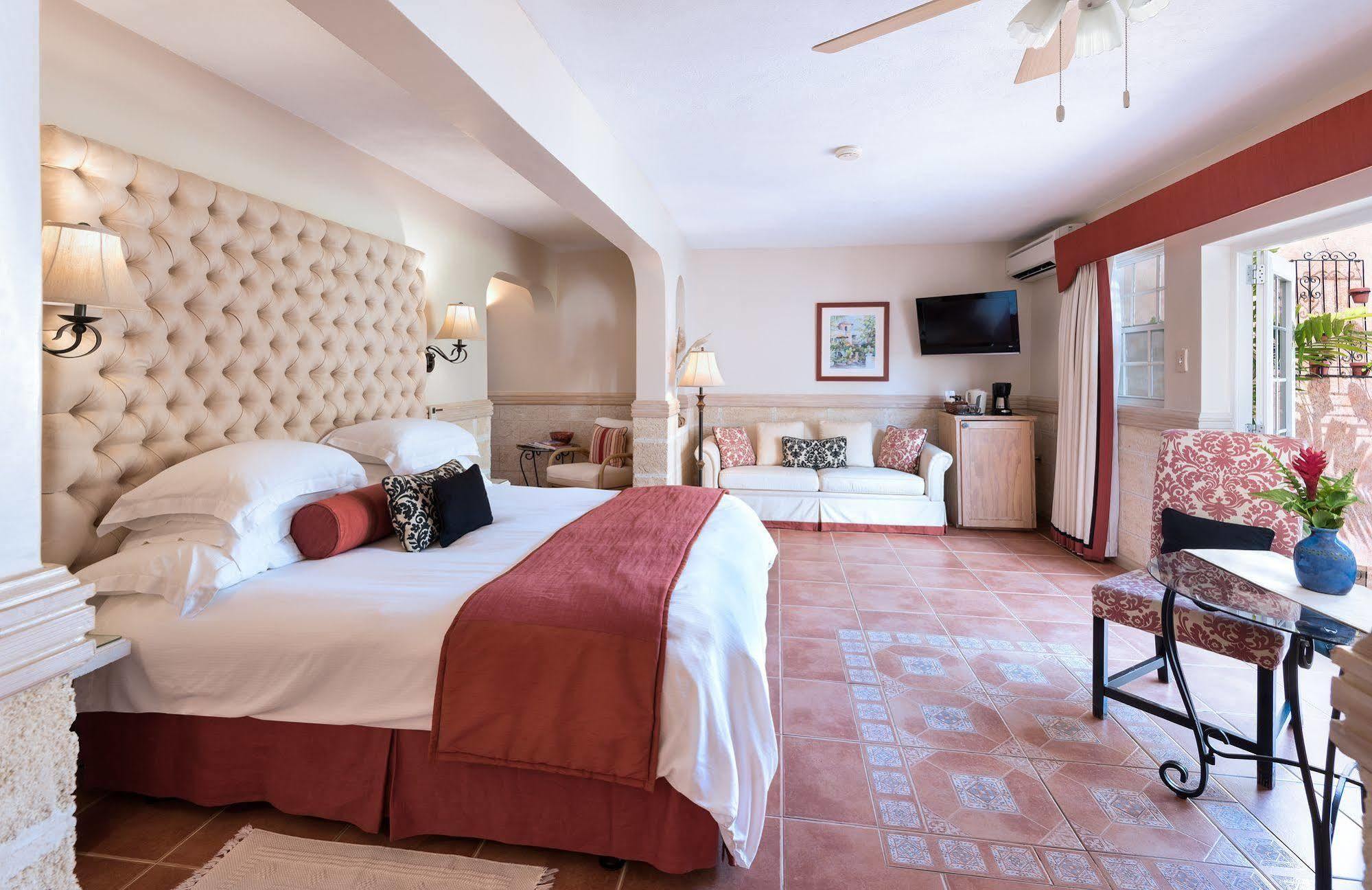 Little Arches Boutique Hotel - Adults Only Oistins Buitenkant foto