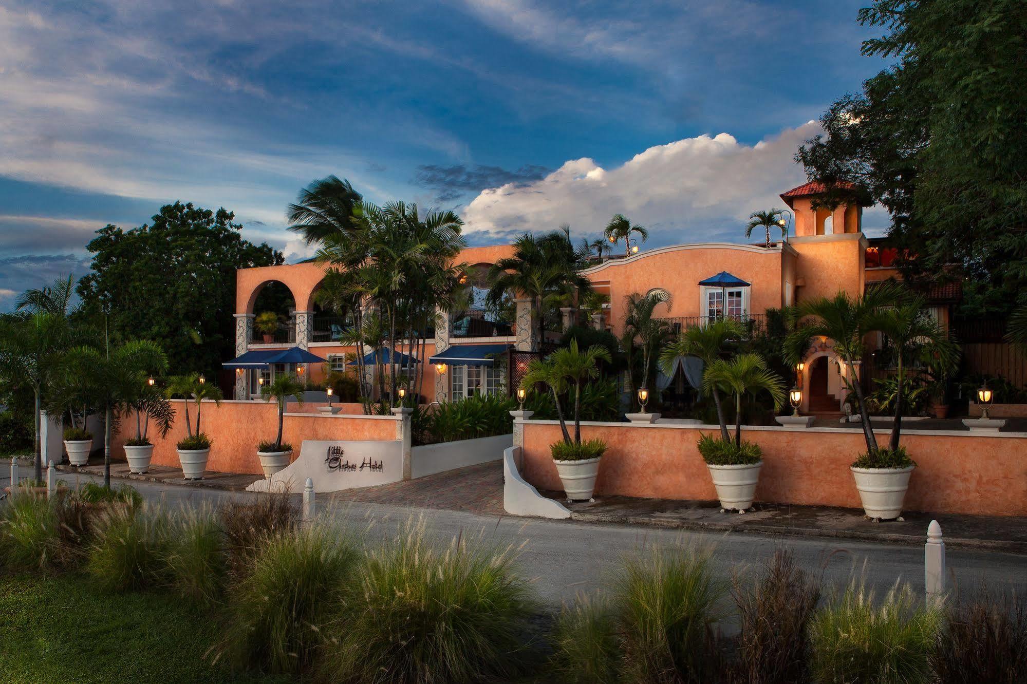 Little Arches Boutique Hotel - Adults Only Oistins Buitenkant foto