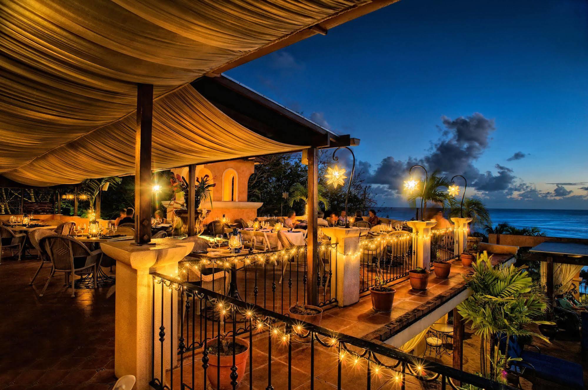 Little Arches Boutique Hotel - Adults Only Oistins Buitenkant foto